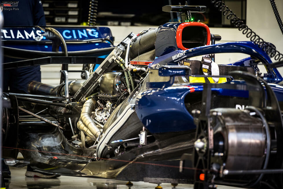 Williams FW44: Antriebsinstallation