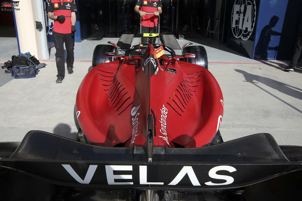Ferrari F1-75: Heckflügel und Motorhaube