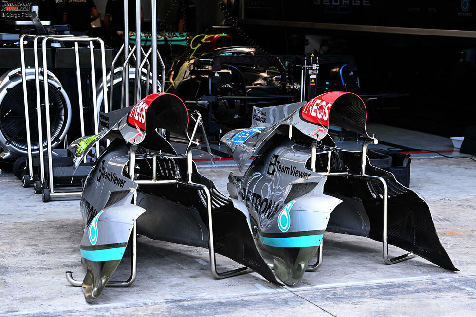 Mercedes W13: Motorhaube