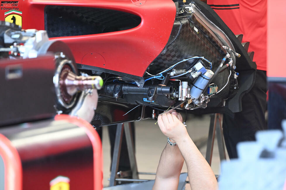 Ferrari F1-75: Elektronik im Seitenkasten