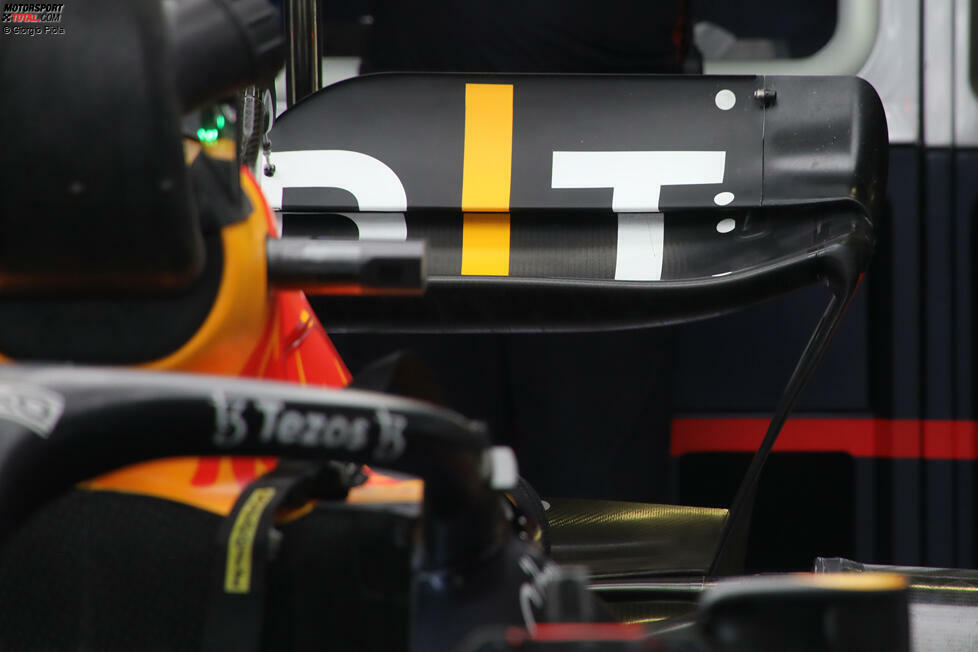 Red Bull RB18: Heckflügel