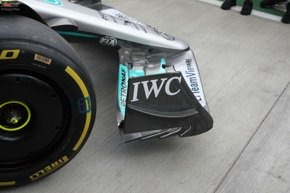 Mercedes W13: Frontflügel