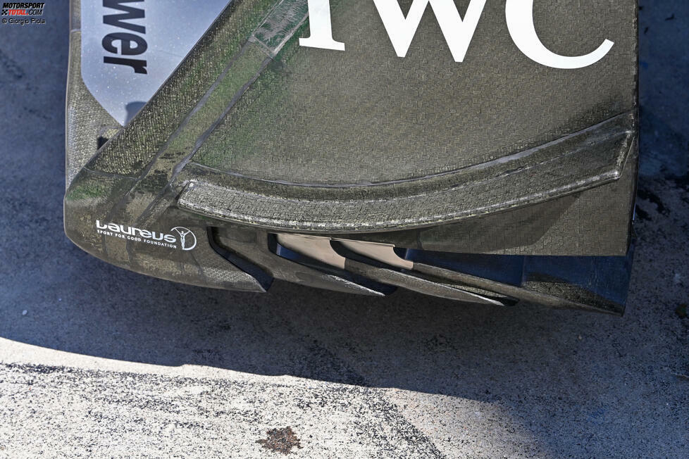 Mercedes W13: Frontflügel-Endplatte