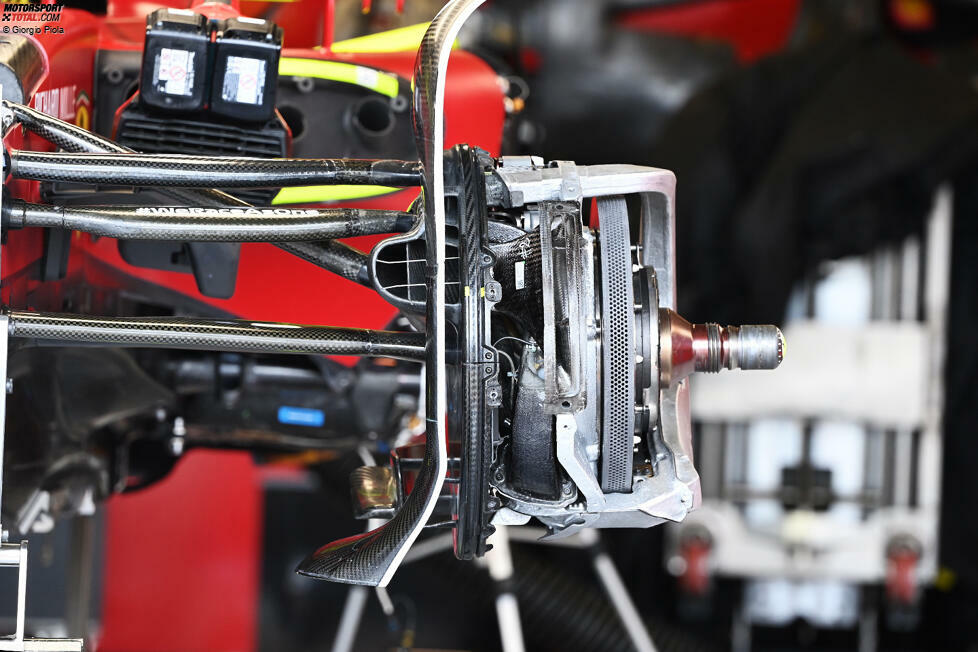 Ferrari F1-75: Vorderrad-Bremse