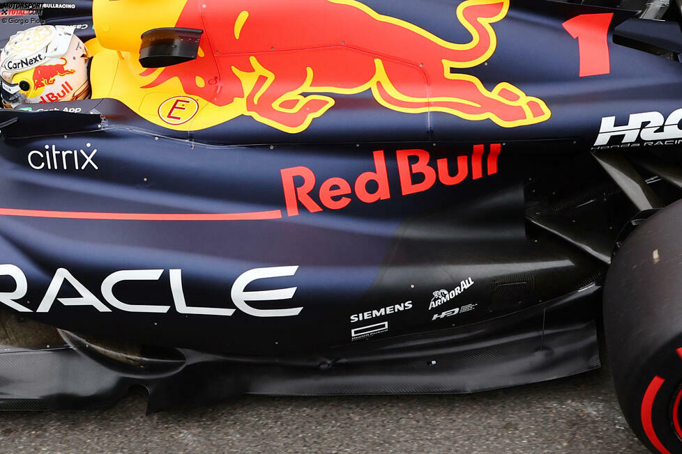 Red Bull RB18: Seitenkasten und Unterboden