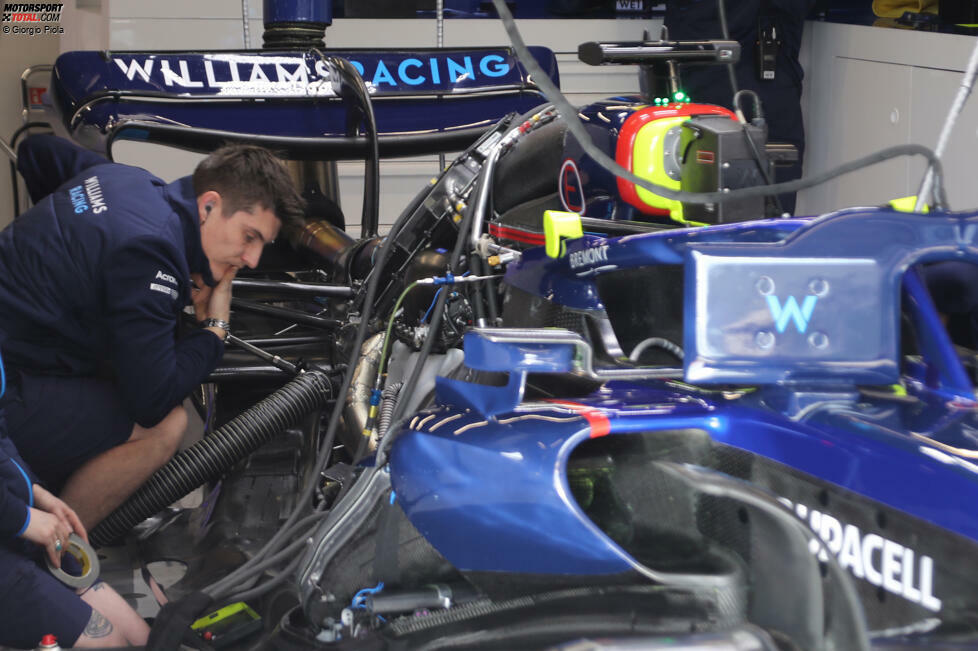 Williams FW44: Antriebsinstallation