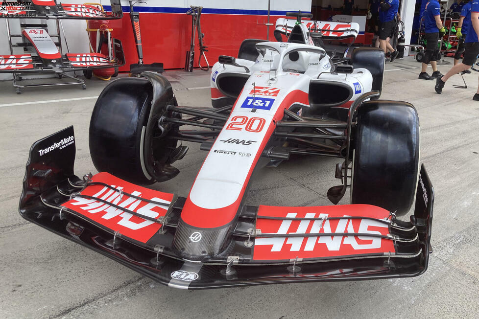 Haas VF-22: Frontpartie