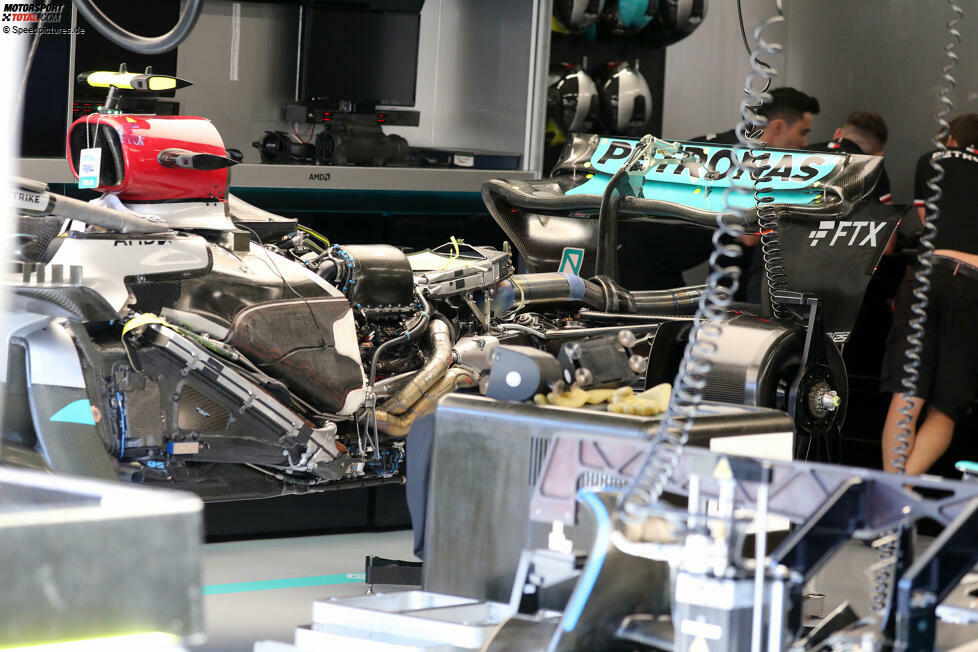 Mercedes W13: Antriebsinstallation