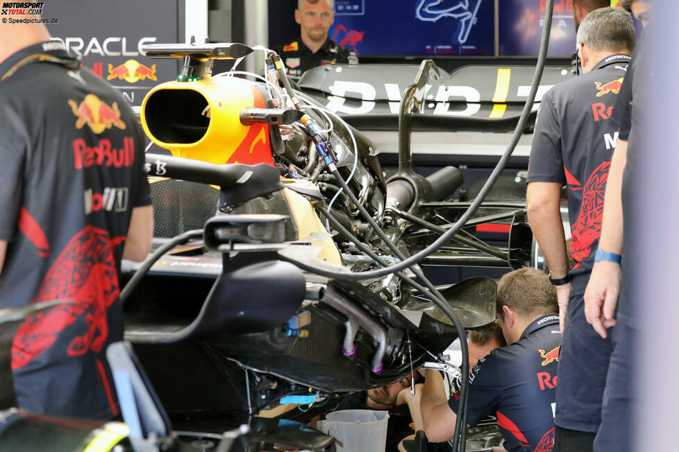 Red Bull RB18: Antriebsinstallation