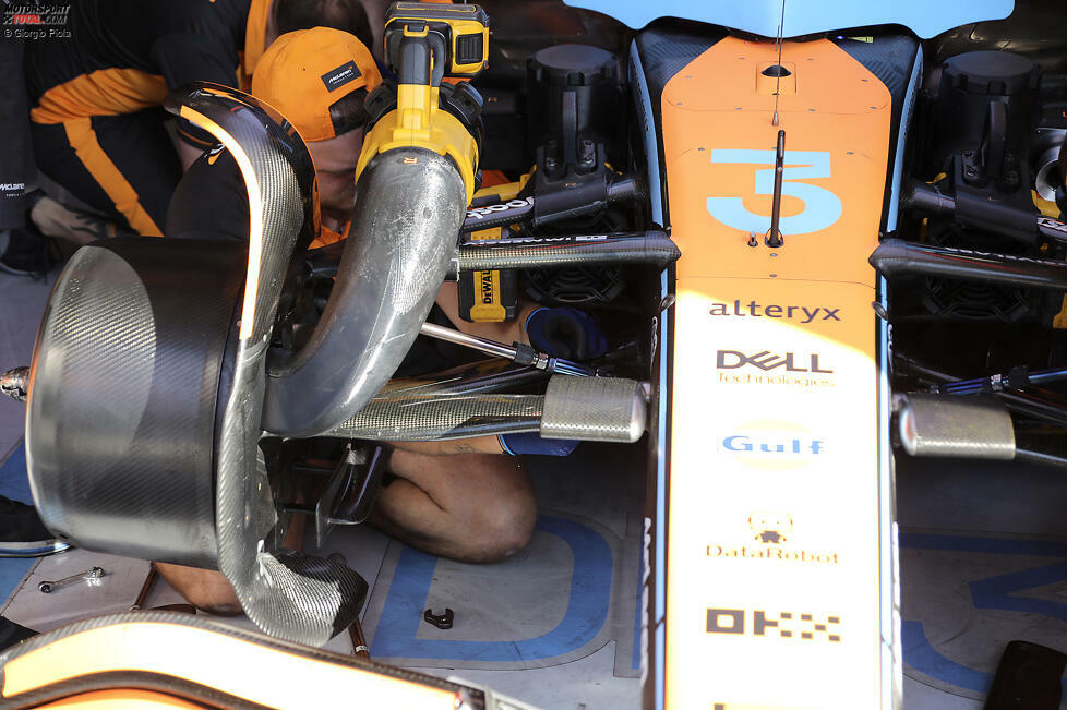 McLaren MCL36: Vorderrad-Aufhängung