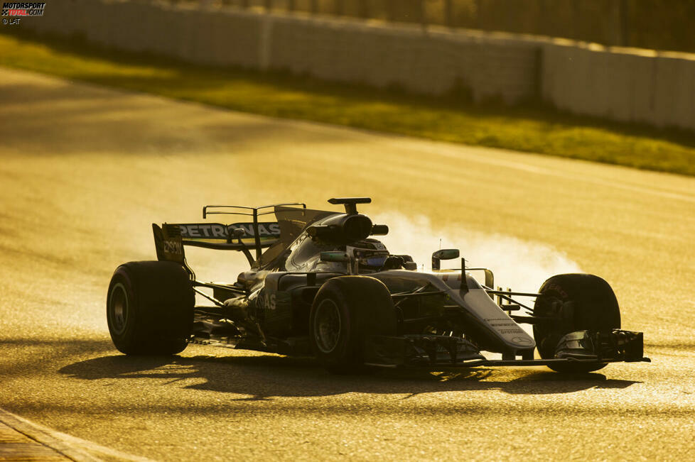 Testsieger 2017: Valtteri Bottas (Mercedes) - Einen Einstand nach Maß feierte der Finne 2017, der nach dem Abgang von Weltmeister Nico Rosberg zu Mercedes berufen wurde und sich in Barcelona sogleich mit der Bestzeit präsentierte - wieder vor Sebastian Vettel, der 0,247 Sekunden Rückstand hatte.