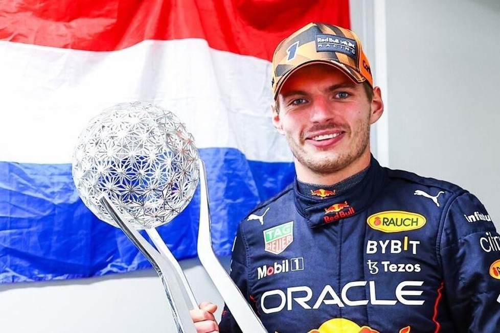 Max Verstappen ist Formel-1-Weltmeister 2022, und so hat der Red-Bull-Fahrer seinen erneuten Titelgewinn beim Japan-Grand-Prix in Suzuka gefeiert!