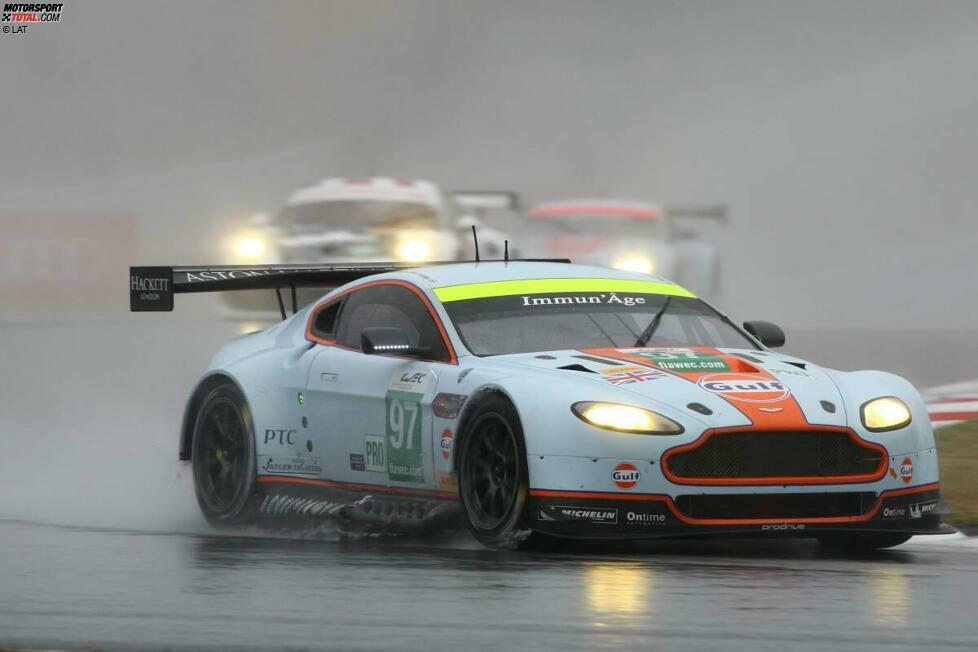 Platz 6: Stefan Mücke, 8 Siege: Vier Jahre lang war der Deutsche Bestandteil des Aston-Martin-Duos mit Darren Turner. Obwohl es nie für einen Titel reichte, galt die Paarung mit ihren sechs Siegen als eine der erfolgreichsten ihrer Zeit. 2016 wechselte Mücke zu Ford und holte noch zwei Siege mit Olivier Pla.
