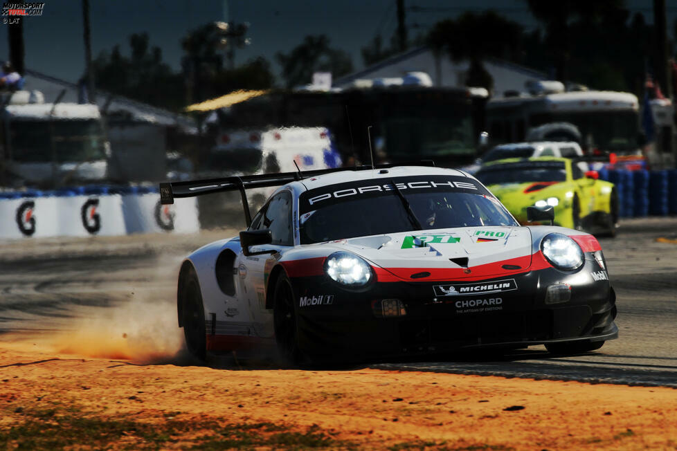 Platz 4: Richard Lietz, 10 Siege: Die Porsche-Legende hat lediglich drei der 78 WEC-Rennen zwischen 2012 und 2022 verpasst. Alle Jahre fuhr er mit Porsche. Der Österreicher holte mit jeder Generation des Porsche 911 RSR Siege, die in der WEC zum Einsatz kam.