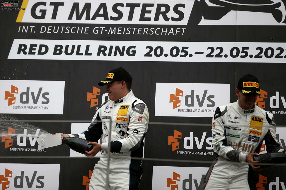 Der einzige Doppelsieg in der Saison 2022 gelang Ben Green und Niklas Krütten. Beim Gastspiel der Deutschen GT-Meisterschaft auf dem Red-Bull-Ring war das BMW-Duo nicht zu stoppen und schnappte sich im ersten Rennen den Sieg von Startplatz drei. Im Sonntagslauf dominierten die Piloten vom Team Schubert das Renngeschehen von der Pole aus.