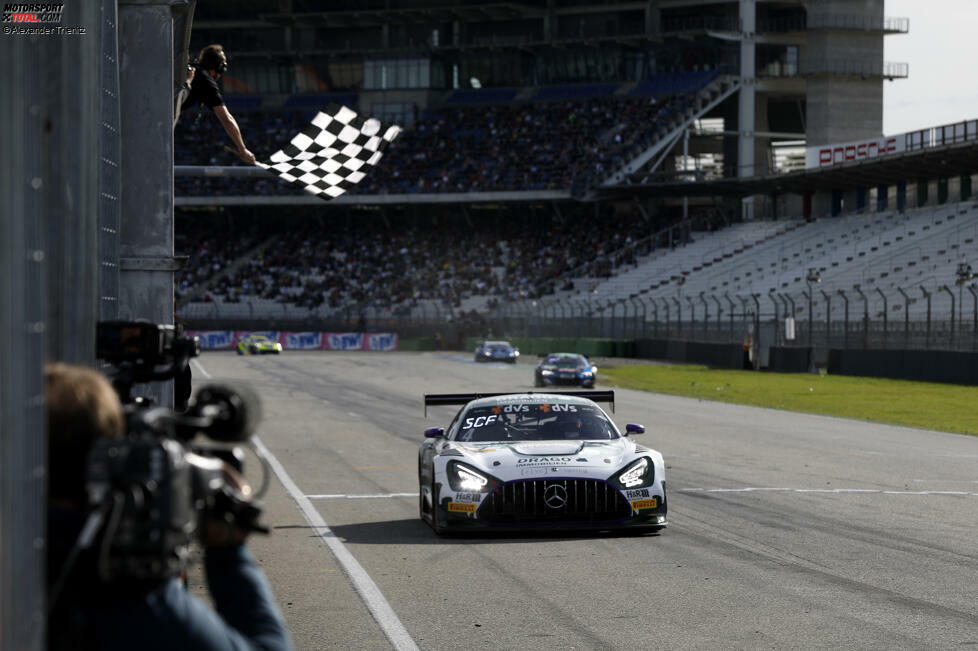 Fabian Schiller und Jules Gounon waren 2022 das erfolgreichste Fahrer-Duo im ADAC GT Masters. Die Piloten von ZVO standen insgesamt viermal auf dem obersten Treppchen des Podiums: Im Sonntagslauf beim Auftakt in Oschersleben, im zweiten Rennen auf dem Nürburgring, im Samstagslauf auf dem Sachsenring und beim Finalrennen in Hockenheim.