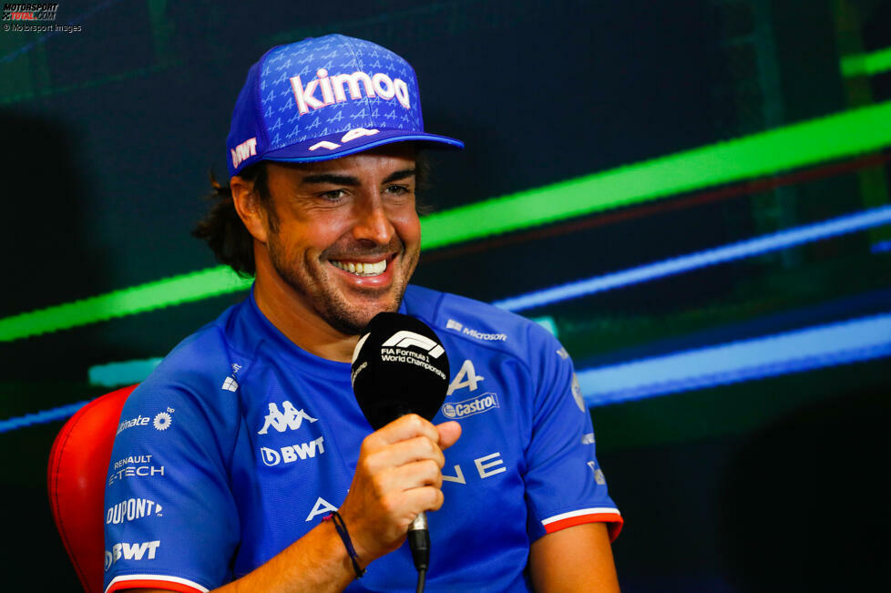 Fernando Alonso stellte 2022 in Baku einen neuen Rekord auf. Am Rennsonntag lag sein allererstes Formel-1-Rennen bereits mehr als 21 Jahre zurück! Wir blicken zu diesem Anlass auf die Piloten mit den längsten Karrieren in der Königsklasse. (Stand: Saisonende 2024)