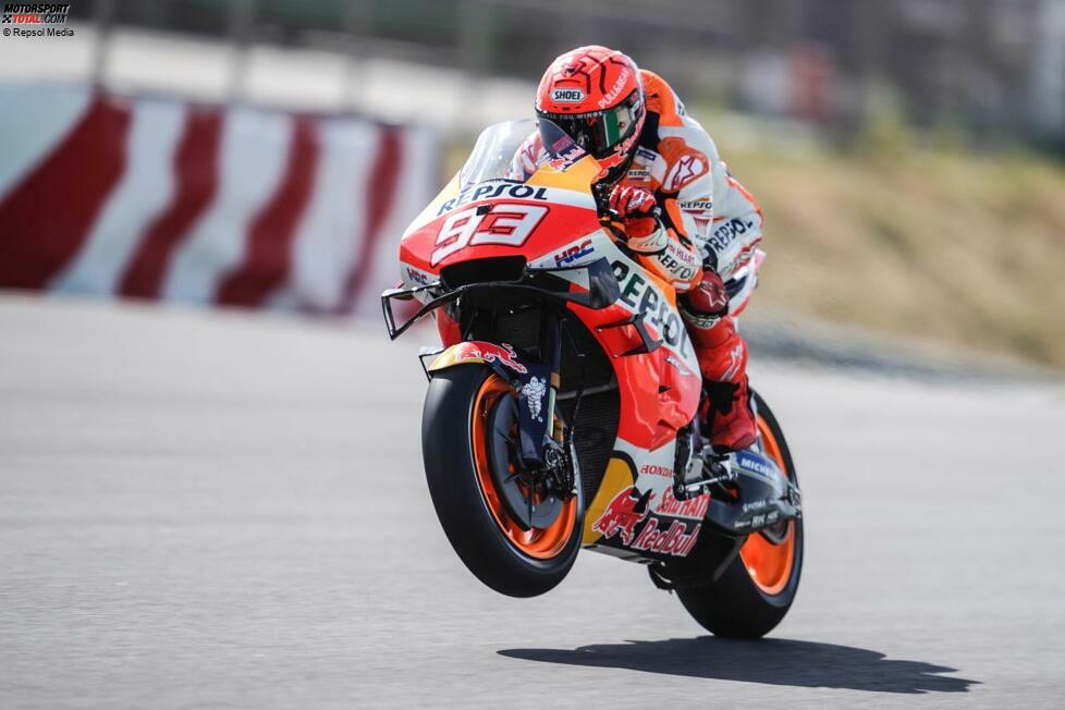 ... der Freitag in Portimao (16. April 2021) Marquez' erster Einsatztag auf einem Motorrad seit dem vorzeitig abgebrochenen Samstag des zweiten Jerez-Wochenendes (25. Juli 2020). Bei seinem Comeback nach fast neun Monaten Pause fährt Marquez am Freitag auf P6. Tags darauf im Qualifying ...