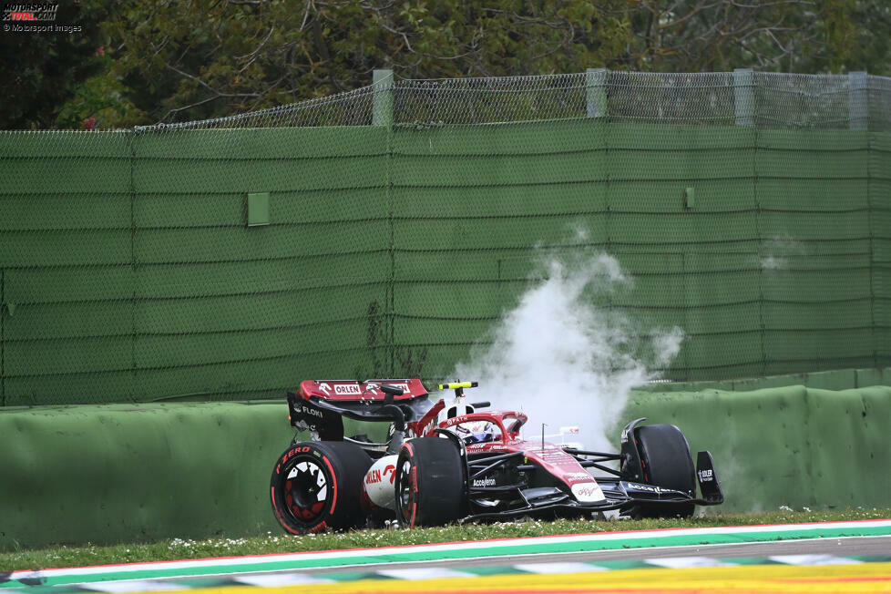 Guanyu Zhou (4): Im Sprint vielleicht etwas zu aggressiv, weshalb er nach dem Crash mit Gasly am Sonntag von ganz hinten starten musste. Damit war sein Rennen im Prinzip schon gelaufen. Stand wieder einmal klar im Schatten von Bottas - wobei das als Rookie natürlich passieren kann.