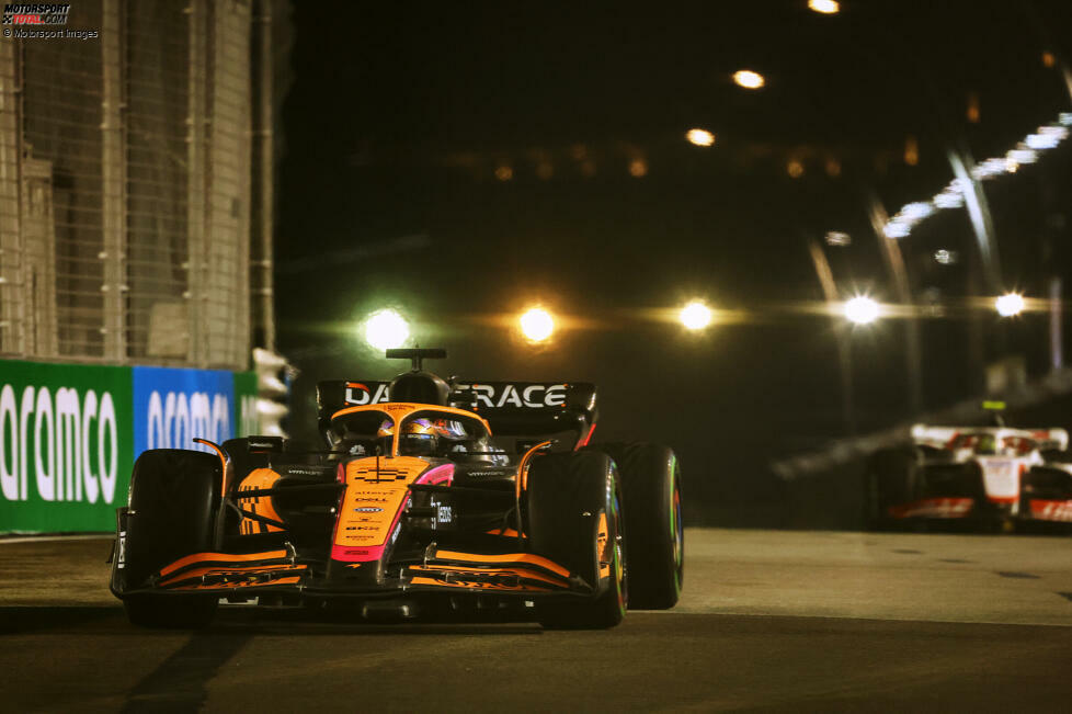 Daniel Ricciardo (3): P5 ist sein bestes Ergebnis seit Saudi-Arabien 2021. Trotzdem gibt es von uns nur eine 3, weil er massiv von den Umständen profitiert hat. Übermäßig schnell war er nicht, was das Q1-Aus und mehr als 30 Sekunden Rückstand auf den Teamkollegen im Rennen belegen. Da war eine Menge Glück dabei!