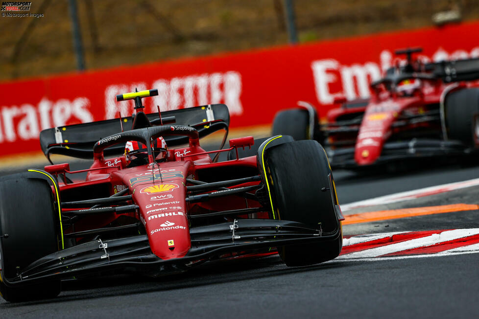 Carlos Sainz (2): Im Rennen vor Leclerc, eigentlich aber der langsamere Ferrari-Pilot. Eine gute Leistung, aber die ganz großen Highlights fehlten. Im Qualifying verpasste er die Pole, im Rennen kam er beim Start und auch danach nicht an Russell vorbei.