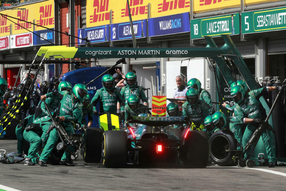 Lance Stroll (3): Ein solides Wochenende. Im Qualifying etwas schneller als der Teamkollege, im Rennen hatte Vettel dann allerdings die Nase vorne. Am Ende der undankbare elfte Platz, weil er keinen Weg an Albon und dem auf den Geraden brutal schnellen Williams vorbei fand.