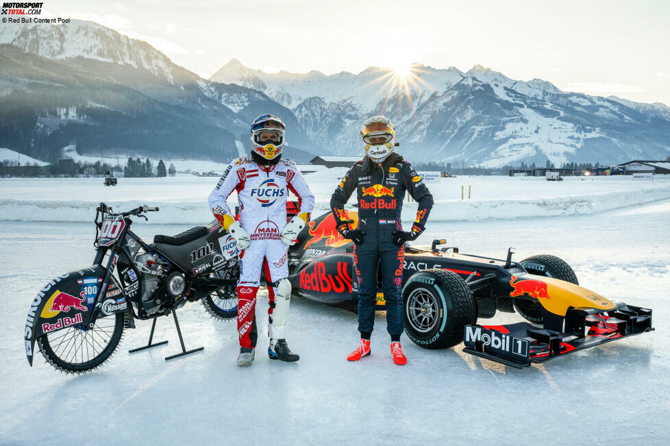 Bei einem Showrun in Zell am See ist Max Verstappen (auf Eis!) zum ersten Mal mit der Startnummer 1 gefahren. Die besten Bilder des Events, bei dem neben dem neuen Formel-1-Weltmeister auch Eisspeedwayfahrer Franky Zorn dabei war, gibt es hier!