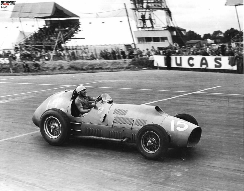 Alberto Ascari (1952): Der erste Fall in der Geschichte ist gleich ein kleiner Sonderfall. Denn der Italiener tritt zum ersten Rennen in der Schweiz gar nicht an! Beim Indy 500, das damals zur WM zählt, fällt er beim zweiten Saisonlauf auch noch aus. Die restlichen sechs Rennen gewinnt Ascari aber allesamt, was locker zum Titel reicht.