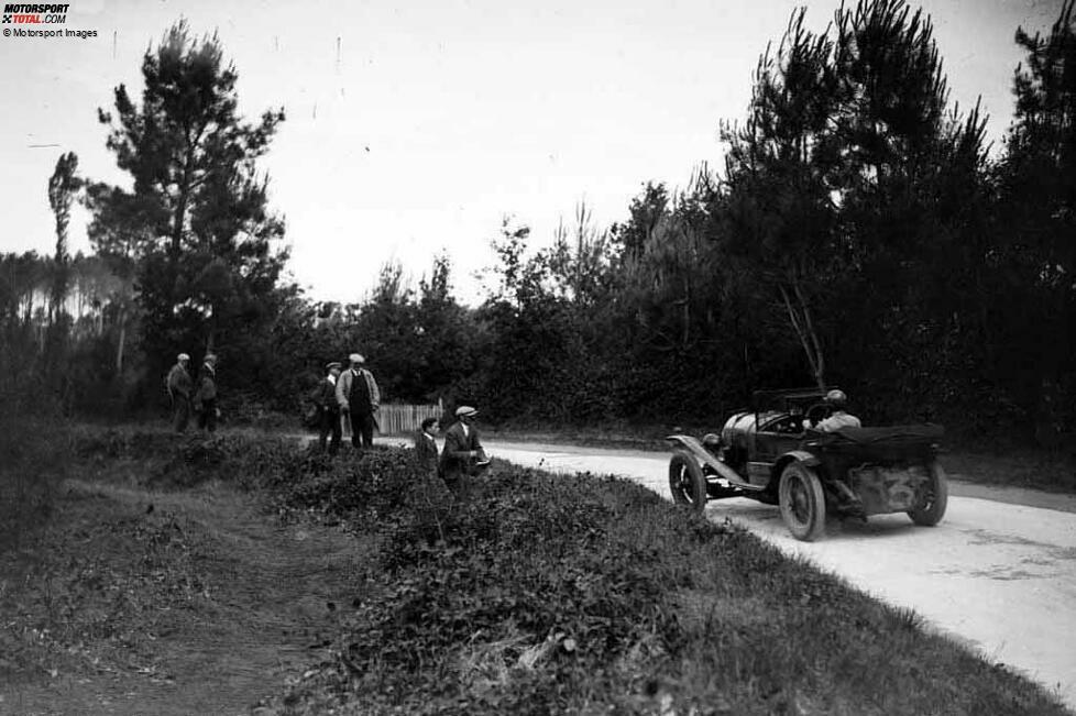 1927: Dudley Benjafield, Sammy Davis - Bentley 3 Litre