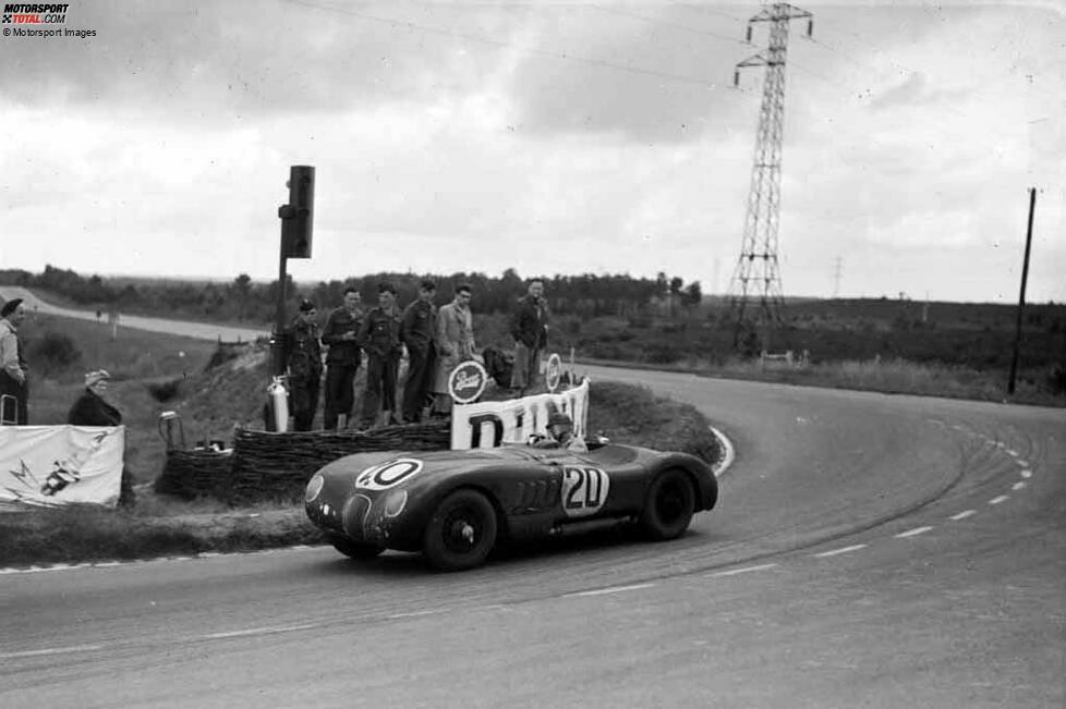 1951: Peter Walker, Peter Whithead - Jaguar XK-120C