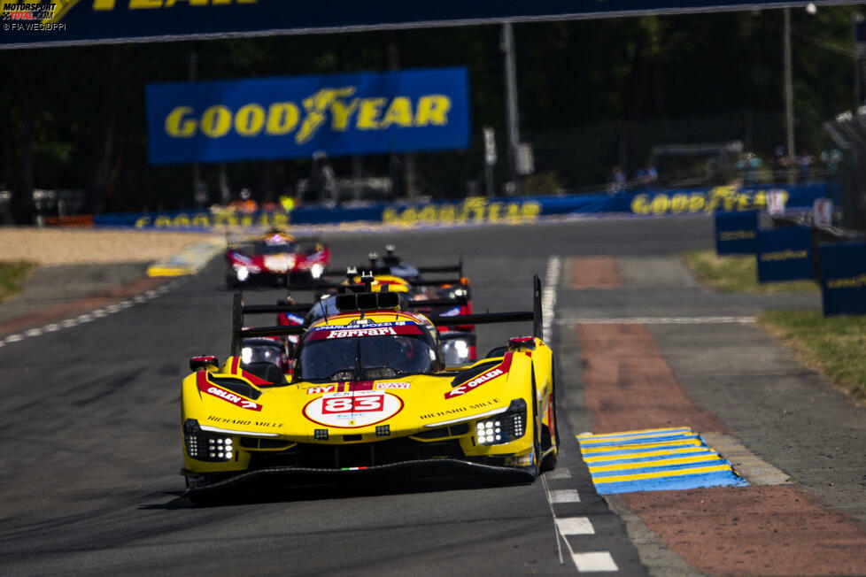 2025: Robert Kubica, Phil Hanson, Yifei Ye - Ferrari 499P