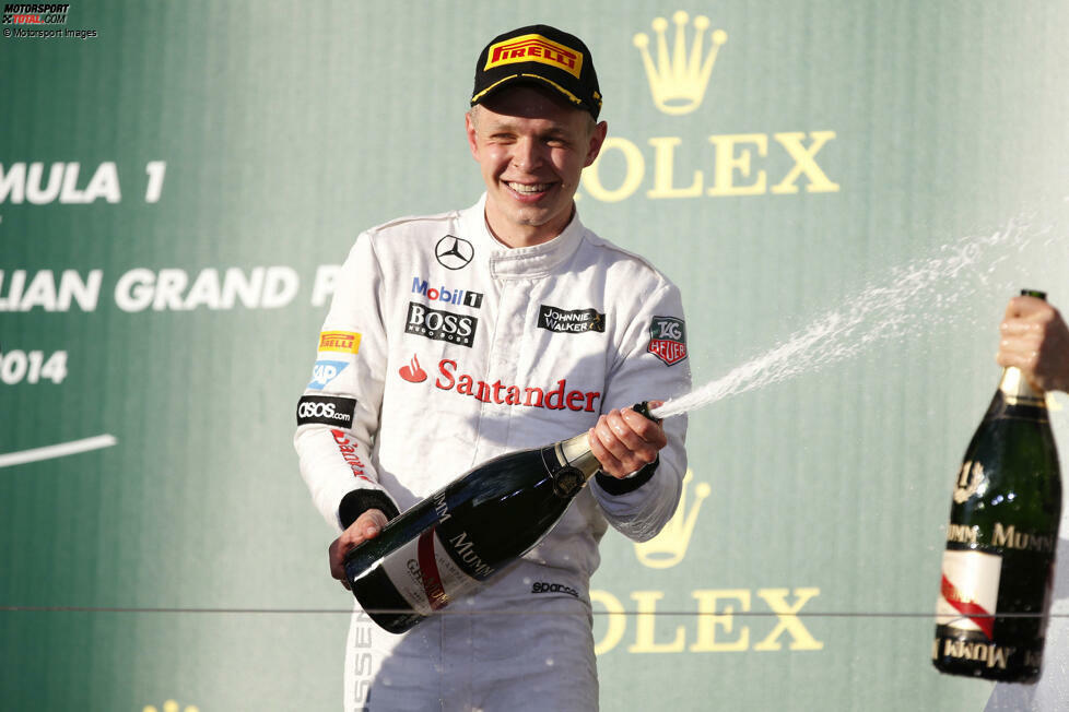 Deutlich mehr Grund zum Jubeln hat Kevin Magnussen in seinem ersten Formel-1-Rennen. Beim Grand Prix von Australien 2014 erreicht er - nach einer Disqualifikation von Daniel Ricciardo - mit McLaren-Mercedes Platz zwei und ist der erste Däne auf dem Podest.