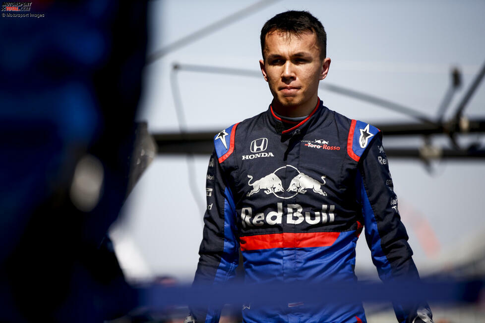 Alexander Albon wird 2019 zum ersten thailändischen Formel-1-Fahrer seit Prinz Bira (1950-54). Er startet mit Toro Rosso und beendet sein erstes Rennen in Australien auf Platz 14. Noch im Verlauf der Saison wird er zu Red Bull befördert.