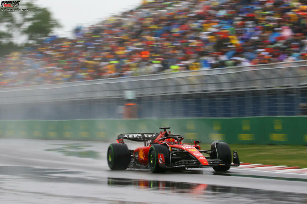 Kanada:
Hier steht vor allem das Qualifying im Fokus: Leclerc wollte in Q2 auf Slicks wechseln, durfte aber nicht und schied schließlich mit Intermediates auf abtrocknender Strecke aus. Sainz kassierte nach P8 zudem eine 3-Plätze-Gridstrafe, weil Ferrari erneut versäumte, seinen Fahrer mitzuteilen, dass ...