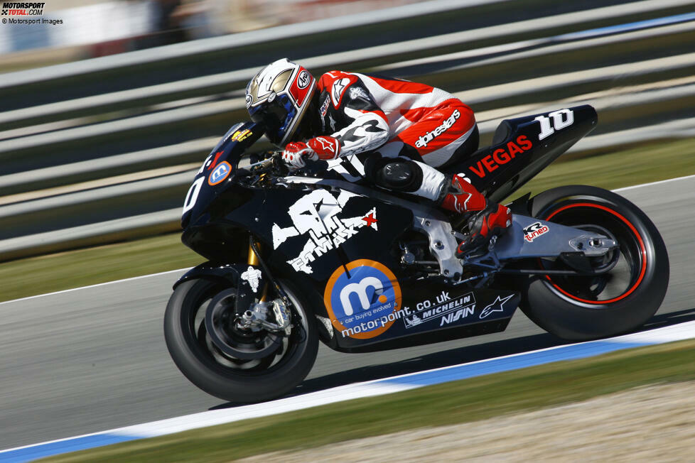 Team KR - Honda: Nur ein Jahr später wechselt er zu KTM, doch die Zusammenarbeit währt nur kurz. 2006 und 2007 geht das Team schließlich mit Honda an den Start (im Bild).