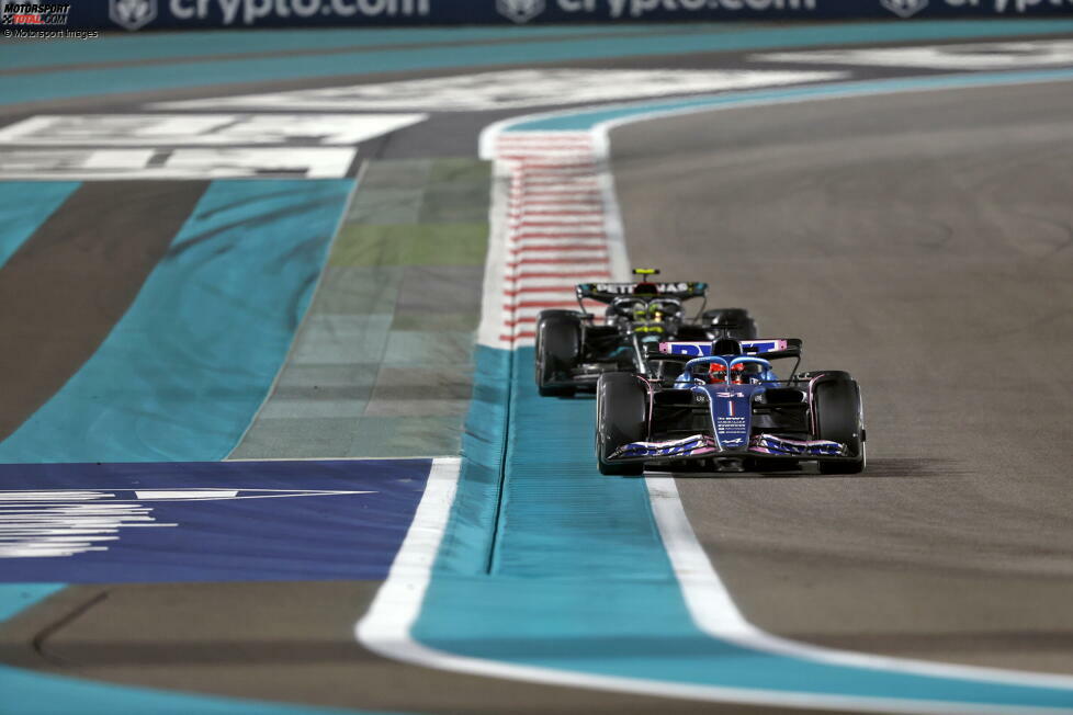 Esteban Ocon (4): Ging angeschlagen ins Wochenende, das muss man bei seiner Leistung etwas im Hinterkopf haben. Trotzdem war es mit P12 im Qualifying und im Rennen keine überragende Leistung. Der Teamkollege zeigte, dass eigentlich etwas mehr im Alpine steckte.