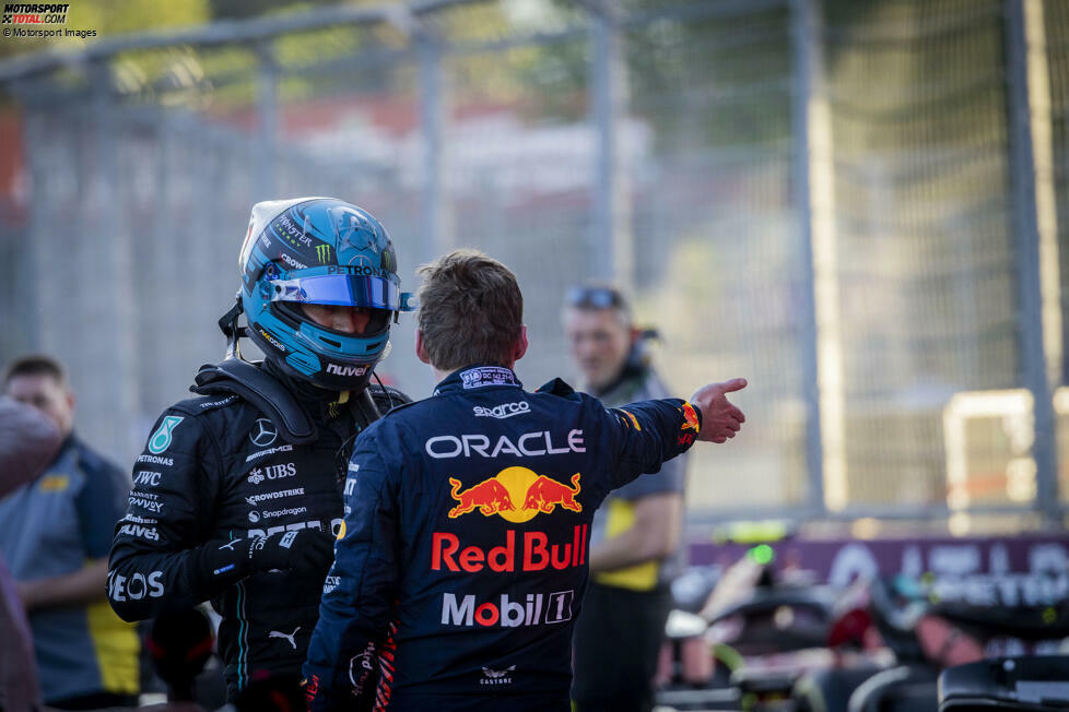 George Russell (3): Eine unterdurchschnittliche Leistung für seine Verhältnisse. Im Qualifying raus in Q2, im Rennen den Restart verpennt. Ist auch selbst nicht zufrieden mit seinem Wochenende. Dazu die kontroverse Verstappen-Szene im Sprint. Einige kleine Glanzlichter, aber das kann er insgesamt deutlich besser.