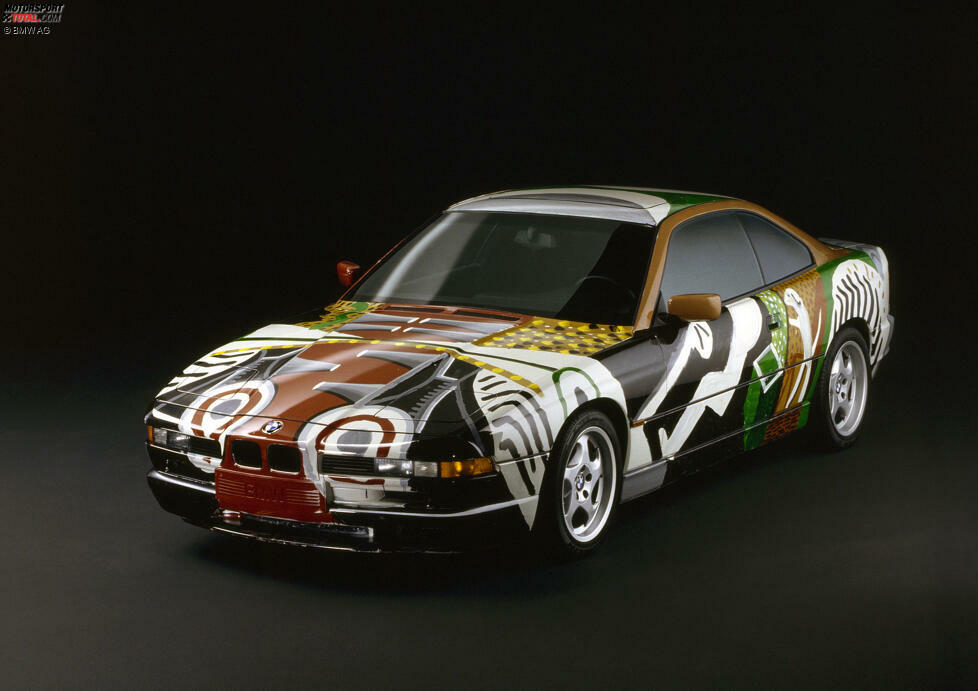 #14 David Hockney / BMW 850 CSi / 1995: Einen 8er-BMW nahm sich Hockney 1995 nach langwierigen Anwerbeversuchen vor. Der Gestaltungsprozess dauerte lange, der britische Künstler nahm das Fahrzeug auf seine Weise auseinander. Das Muster des 8er soll das Innerste des Fahrzeugs zum Vorschein bringen: Seine Technik.