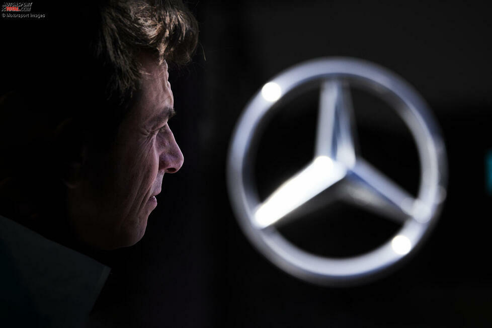 #2 Mercedes - 380 Millionen Dollar

Teamchef Toto Wolff hatte bereits früh erkannt, dass es wichtig ist, viel Geld auszugeben, um erfolgreich zu sein. Als er zu Mercedes kam, wusste er sofort, dass das Team 