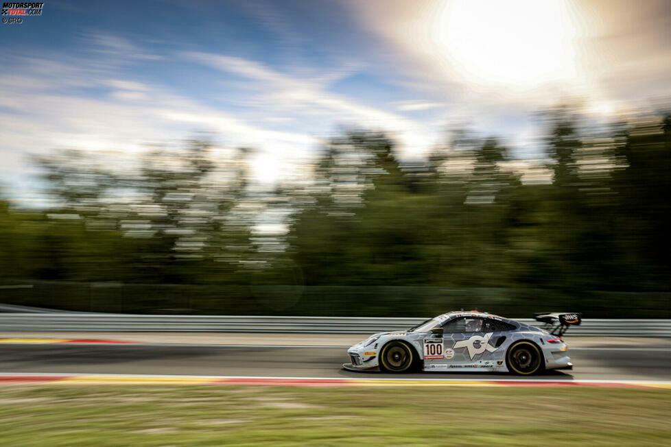 Das einstige Mercedes-Topteam Toksport WRT will seit zwei Jahren in die DTM, nach dem Porsche-Markenwechsel sieht es jetzt endlich gut aus. Geplant sind zwei Porsche 911 GT3 R. Man darf gespannt sein, auf welche Fahrer die in der Nähe des Nürburgrings ansässige Truppe setzt. Marvin Dienst hatte zuletzt einen Toksport-WRT-Vertrag.