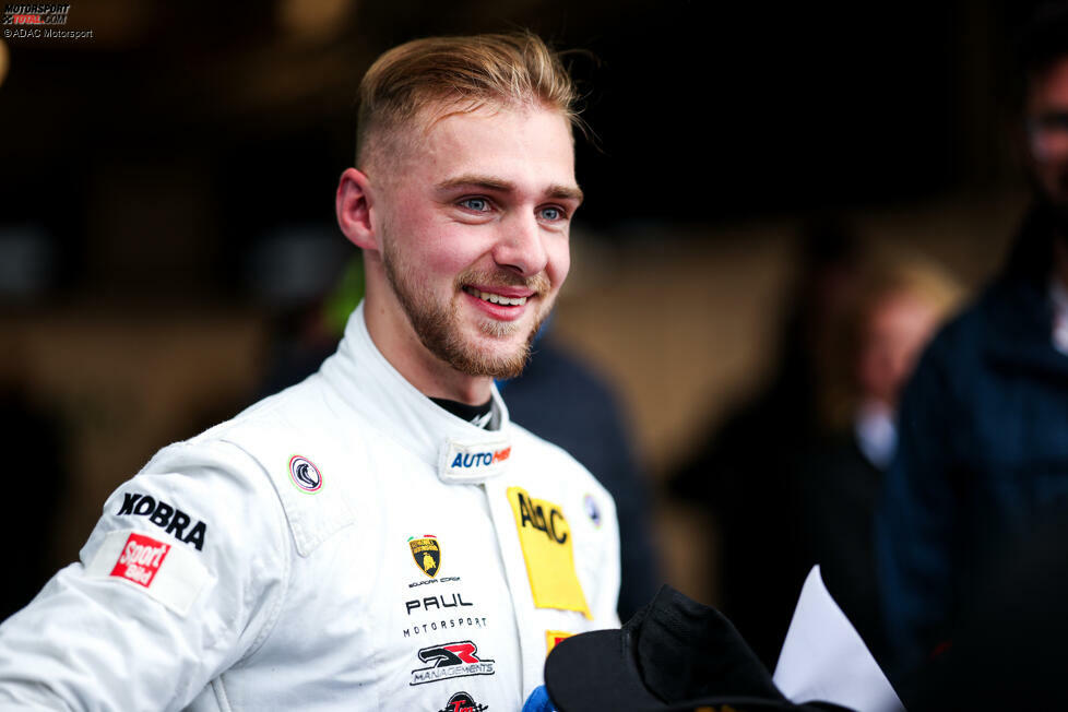 Maximilian Paul (GER/Paul-Lamborghini #71): 2023 sorgte Lamborghinis Young-Professional als Grasser-Ersatzmann für eine Sensation, als er auf dem Nürburgring bei Regen triumphierte. Der 26-Jährige gilt als Talent, das auch technisch sehr versiert ist. Kein Wunder, schraubt der Dresdner doch selbst beim Team von Vater Tobias Paul mit.