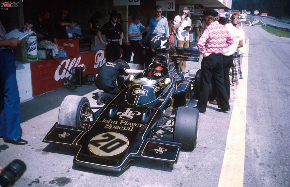Lotus: In den 1960er- und 1970er-Jahren ist Lotus mit 66 Siegen und 13 WM-Titeln in Fahrer- und Konstrukteurs-WM das erfolgreichste Formel-1-Team. Bis in die späten 1980er-Jahre hinein gewinnt man zwar noch Rennen, doch der WM-Titel von Mario Andretti 1978 soll der letzte in der Geschichte des Teams bleiben.