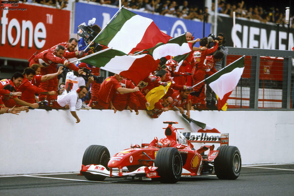 Ferrari: Der Scuderia gelingt zwischen 1999 und 2004 eine damals einmalige Serie. Sechs Konstrukteurs-Weltmeisterschaften in Folge sollen erst mehr als 15 Jahre später von Mercedes noch einmal übertroffen werden. Es ist der Höhepunkt der Ära Schumacher, an die die Scuderia anschließend bis heute nicht mehr anknüpfen kann.