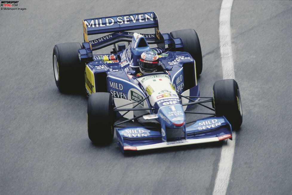1995: Benetton wiederholt mit dem B195 (jetzt mit Renault-V10-Antrieben) den WM-Erfolg aus dem Vorjahr, gewinnt dieses Mal aber auch den Titel in der Konstrukteurswertung. Michael Schumacher triumphiert bei neun Rennen, Johnny Herbert bei zwei. Macht elf Siege in 17 Grands Prix.
