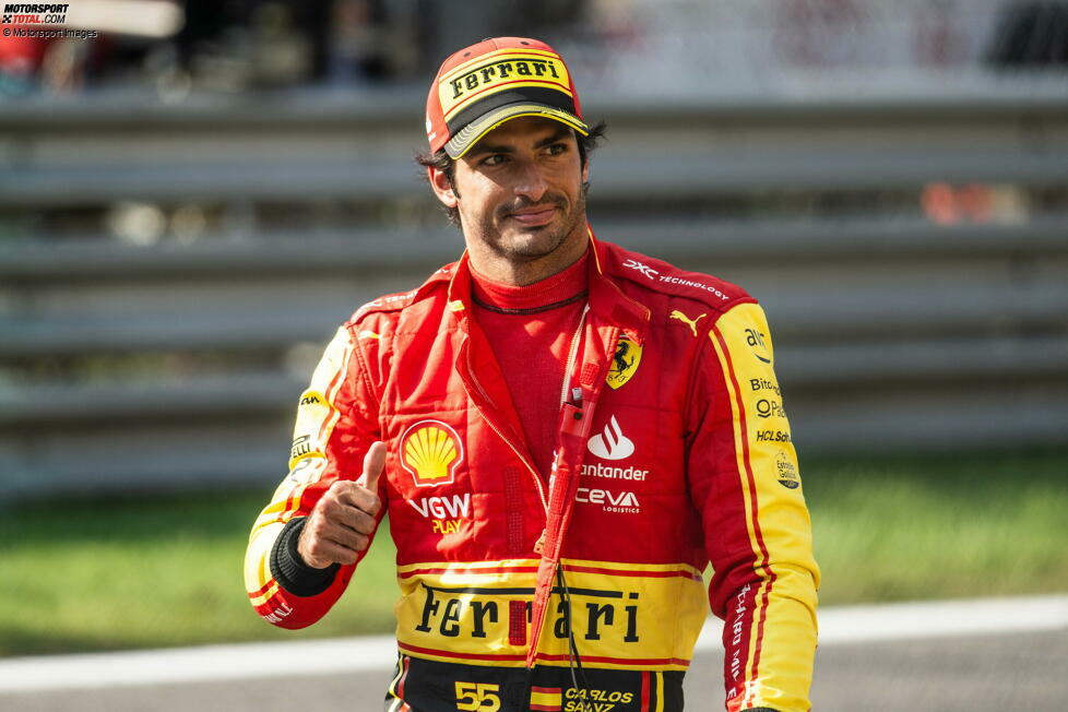 14. Italien: Der erste Sieg wird Carlos Sainz in der Schlussphase verwehrt, doch in der Gesamtwertung springt er mit Rang zwei auf Platz vier. Alonso verliert dort mit Platz acht deutlich an Boden auf Perez, der seinen sechsten Saisonsieg feiert. Stand: 1. Perez (269), 2. Alonso (221), 3. Hamilton (210), 4. Sainz (145), 5. Leclerc (142).