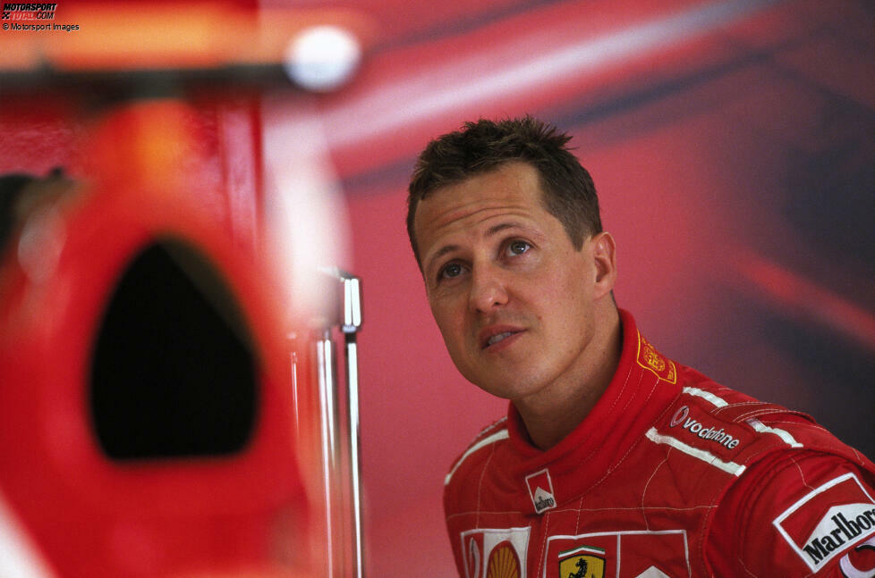 Michael Schumacher (Deutschland): Er stellt zu Beginn der 2000er-Jahre die Fangio-Rekorde ein und überbietet sie. Nach zwei Titeln mit Benetton 1994 und 1995 wird Schumacher von 2000 bis 2004 fünfmal in Folge Weltmeister auf Ferrari und mit sieben Titeln zum Rekordchampion. 2012 beendet er seine Formel-1-Karriere endgültig bei Mercedes.