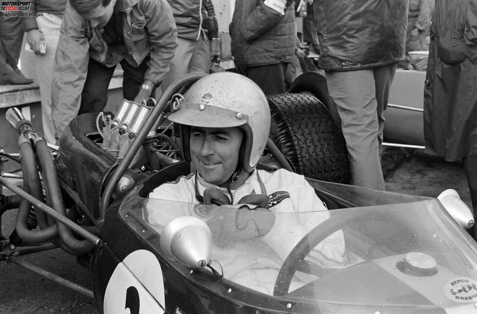Jack Brabham (Australien): Er holt seine beiden ersten Titel 1959 und 1960 für Cooper. Dann schafft er Jahre später Einmaliges in der Formel-1-Historie: Brabham wird Fahrer-Weltmeister in seinem eigenen Auto, einem Brabham-Repco! Bis 1970 fährt er noch Rennen in der Formel 1.