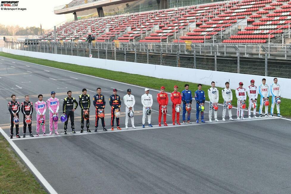 2020 - Von links: R. Grosjean, K. Magnussen, S. Perez, L. Stroll, D. Ricciardo. E. Ocon, A. Albon, M. Verstappen, L. Hamilton, V. Bottas, C. Leclerc, S. Vettel, C. Sainz Jr, L. Norris, D. Kwjat, P. Gasly, K. Räikkönen, A. Giovinazzi, G. Russell, N. Latifi.