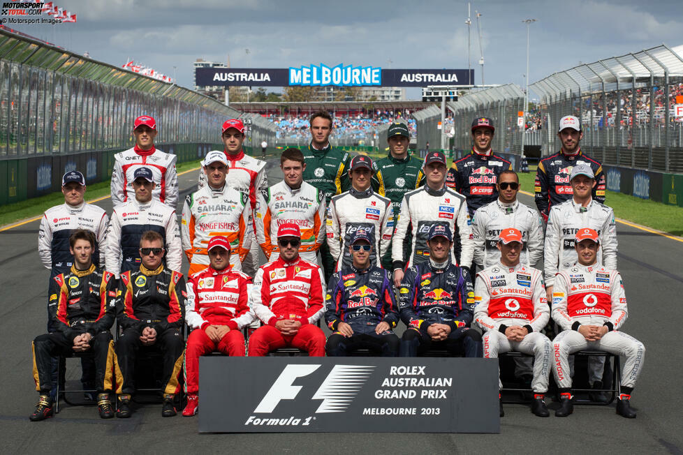 2013 - Vorne: R. Grosjean, K. Räikkönen, F. Massa, F. Alonso, S. Vettel, M. Webber, J. Button, S. Perez; Mitte: V. Bottas, P. Maldonado, A. Sutil, P. di Resta, E. Gutierrez, N. Hülkenberg, L. Hamilton, N. Rosberg; Hinten: M. Chilton, K. Bianchi, G. van der Garde, C. Pic, D. Ricciardo, J. Vergne.