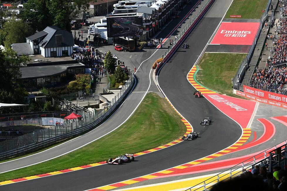 14. Spa-Francorchamps, Belgien (28. Juli 2024) - Der Klassiker rund um die berüchtigte Eau-Rouge-Kurve rückt 2024 vor die Sommerpause. Der Umbau 2022 hat die Strecke wieder etwas herausfordernder gemacht und zahlreiche Kiesbetten reinstalliert. Michael Schumacher feierte in seinem 